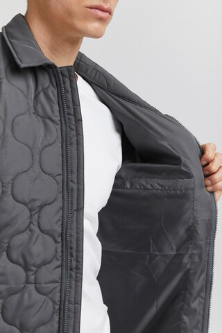 Veste mi-saison 11 Project en gris