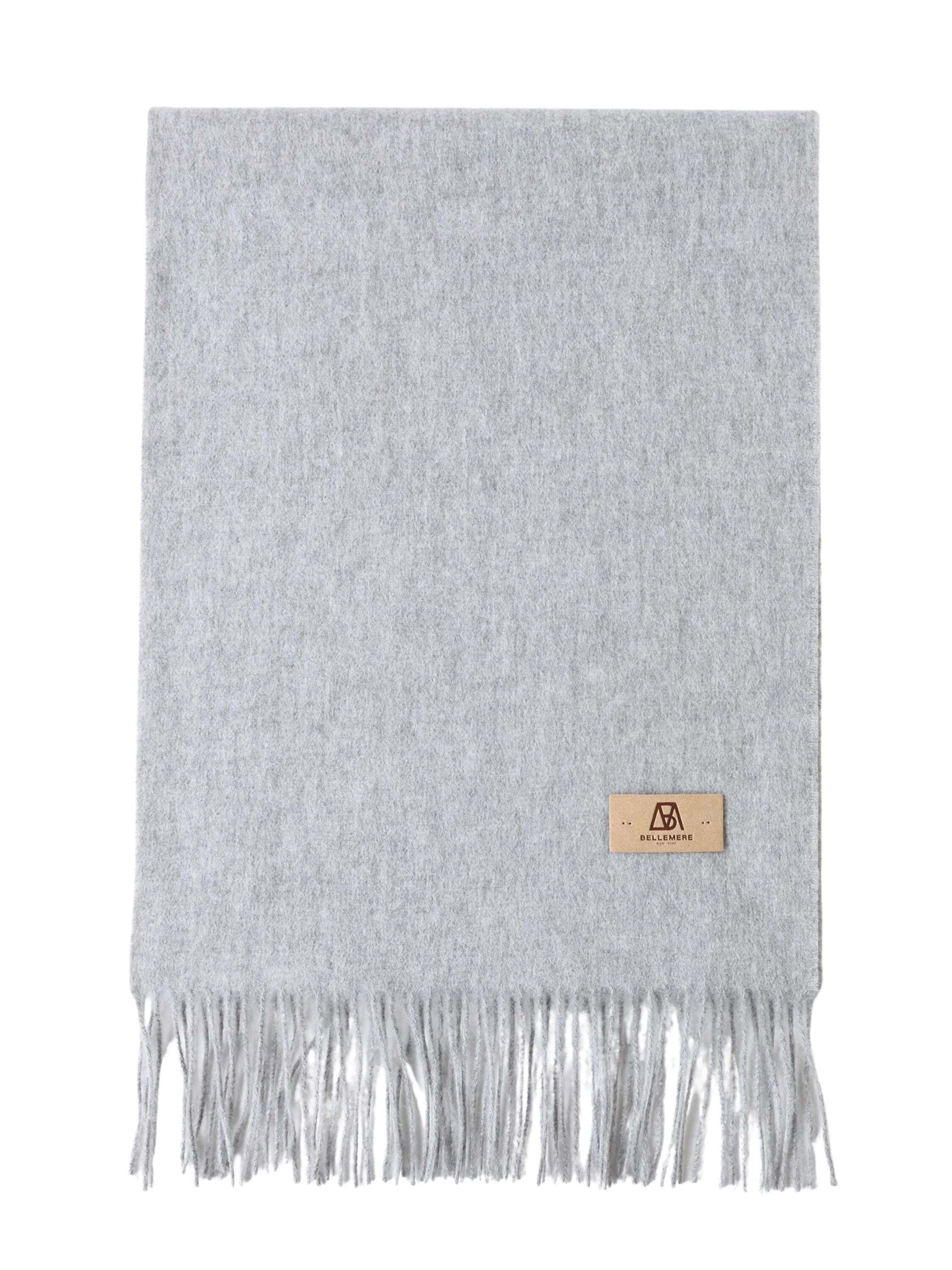 BELLEMERE NEW YORK Scarf 'Ultra-light Lambswool Scarf' in Grey: front