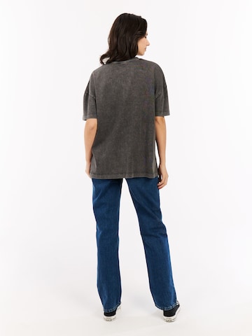 PROTEST Shirt 'PRTLoretta' in Black