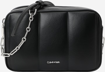 Calvin Klein Crossbody Bag in Black: front