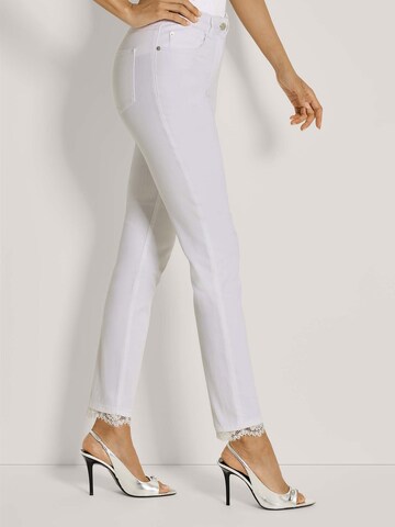 MADELEINE Slimfit Jeans in Weiß