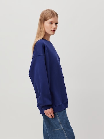 Sweat-shirt 'Indra' LeGer by Lena Gercke en bleu