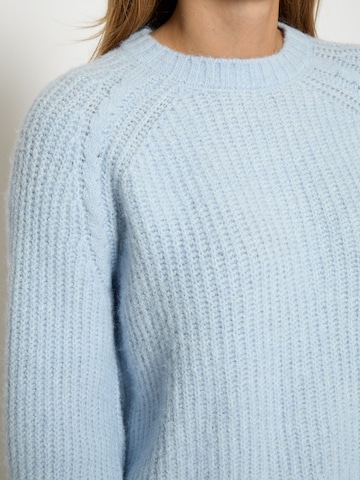 DESIRES Svetr 'Iva' – modrá