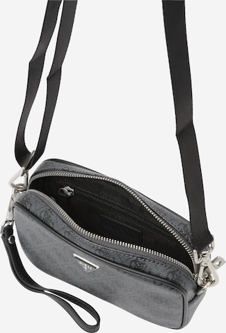 GUESS Τσάντα ώμου 'Vezzola' σε μαύρο