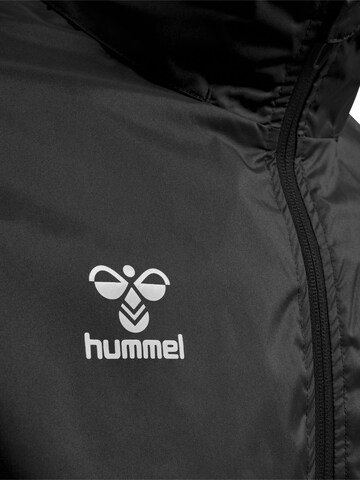 Hummel Jacke 'Core' in Schwarz