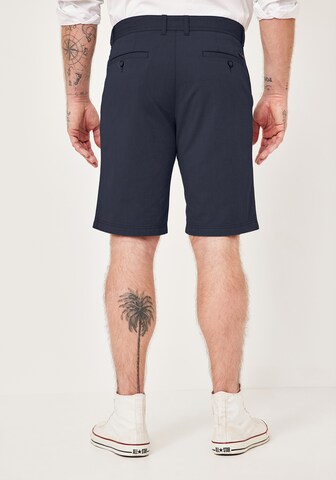 REDPOINT Slimfit Shorts in Blau