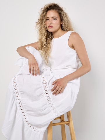 Jupe Apricot en blanc