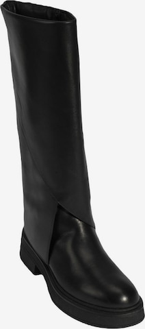 Desa Stiefel in Schwarz: Vorderseite