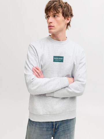 JACK & JONES Sweatshirt i grå
