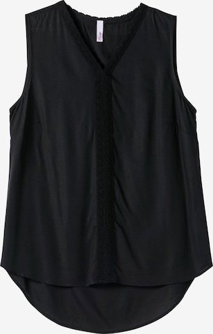 SHEEGO Top in Black: front