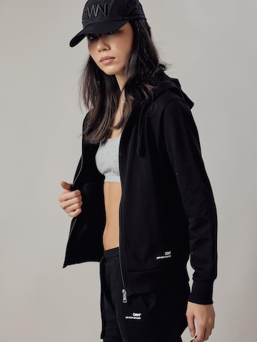 Felpa 'Felpa con Cappuccio e Zip' di OWN Off With Nature in nero