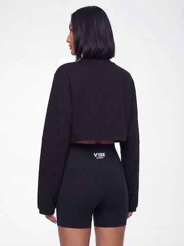 V!BE STUD!OS Футболка в Черный