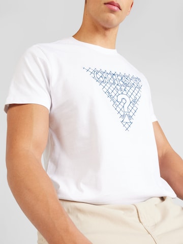 T-Shirt GUESS en blanc