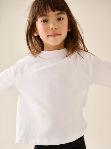 Next - Camiseta en blanco