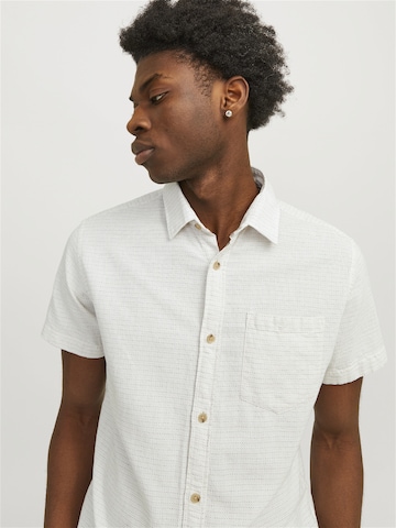 Coupe slim Chemise 'Abel' JACK & JONES en blanc