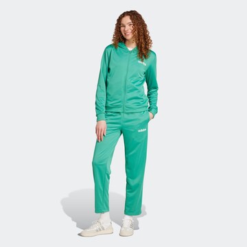 ADIDAS SPORTSWEAR Тренировочный костюм 'Essentials' в Зеленый: спереди