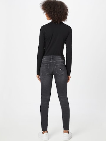 Coupe slim Jean 'Scarlett' TOMMY HILFIGER en noir