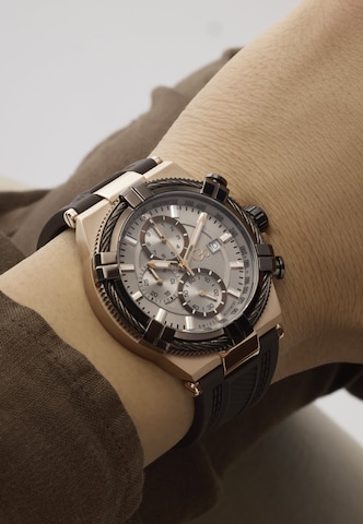 Gc Analog watch in Brown