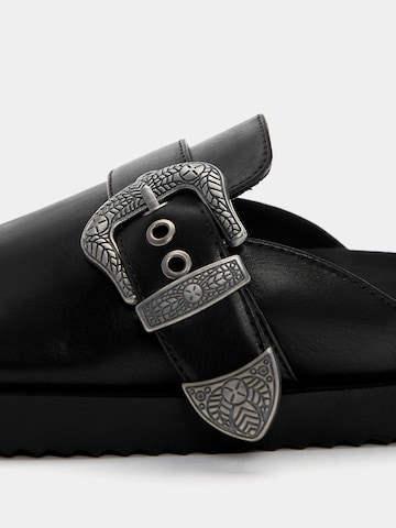 Pull&BearNatikače s potpeticom - crna boja