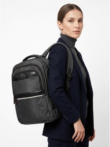 Zaino 'Zaino Coveri Collection poliestere resistente con zip' di Coveri Collection in grigio