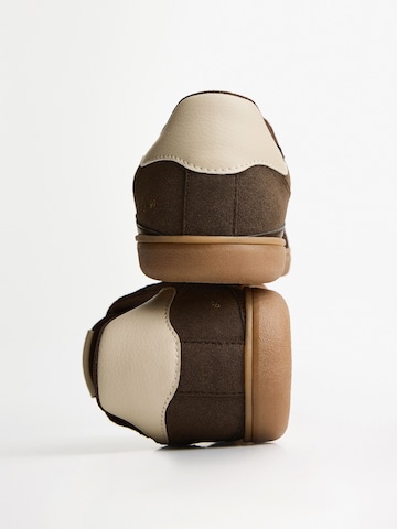 Baskets basses Bershka en marron