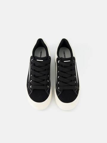 Bershka Platform trainers in Black