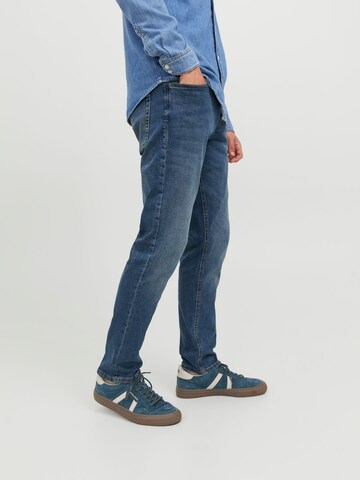 JACK & JONES Regular Jeans in Blau