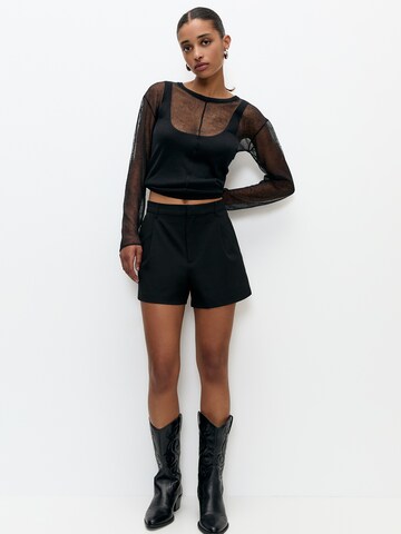 Pull&Bear Wide Leg Shorts in Schwarz