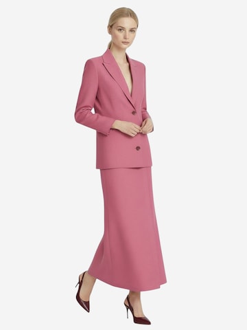 Amarilde Suit in Pink
