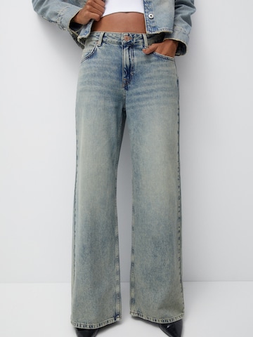 Pull&Bear Wide leg Jeans i blå: framsida