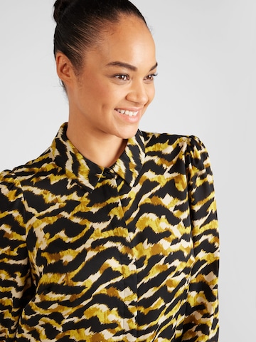 Vero Moda Curve Sukienka koszulowa 'GAIL' w kolorze zielony