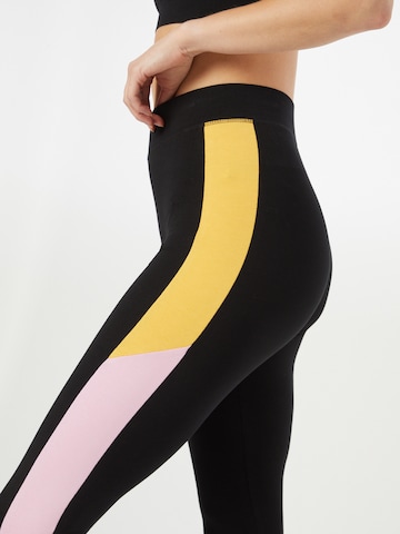ONLY PLAY Skinny Workout Pants 'AMSEL' in Black