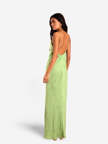 THE-ARE - Vestido em verde