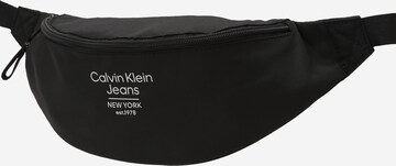 Borsetă de la Calvin Klein Jeans pe negru