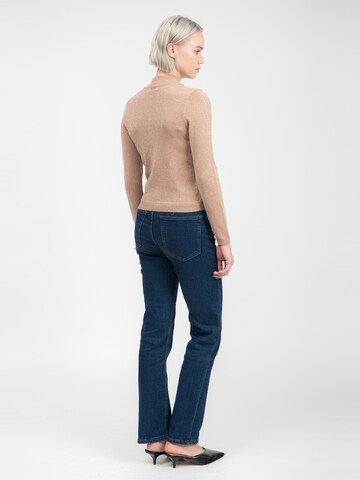 Influencer Pullover in Gold