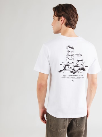 Kaotiko Koszulka 'ANOTHER ONE' w kolorze biały: przód