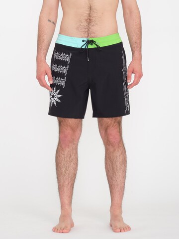 Volcom Boardshorts 'LIBERATORS' in Schwarz: Vorderseite