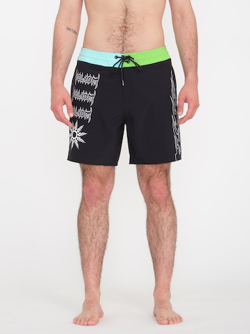 Volcom Boardshorts 'LIBERATORS' in Zwart: voorkant