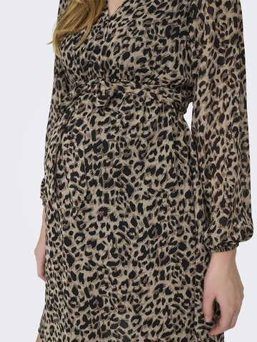 Only Maternity Kleid in Beige
