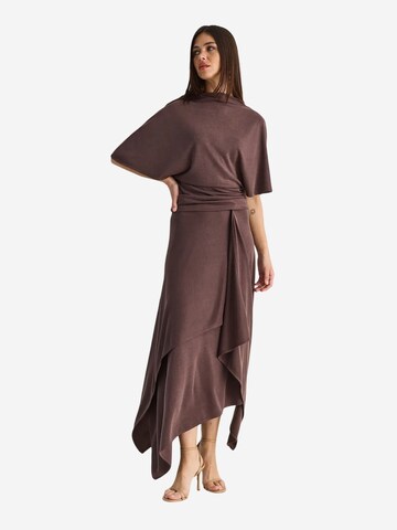 Tailleur 'Zweiteiliges Set' di Bianco Lucci in marrone