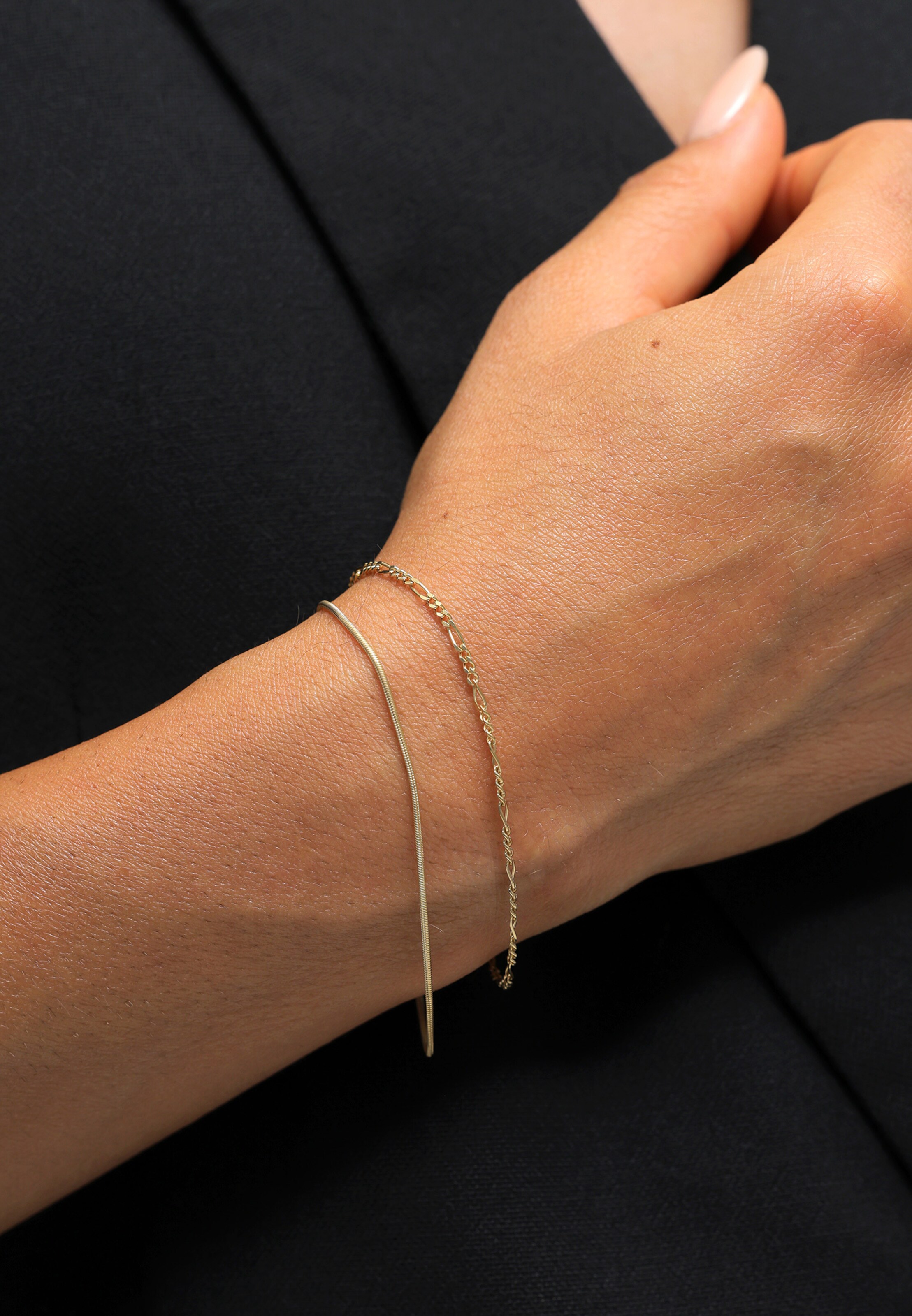 ELLI Jewelry set in Gold: front