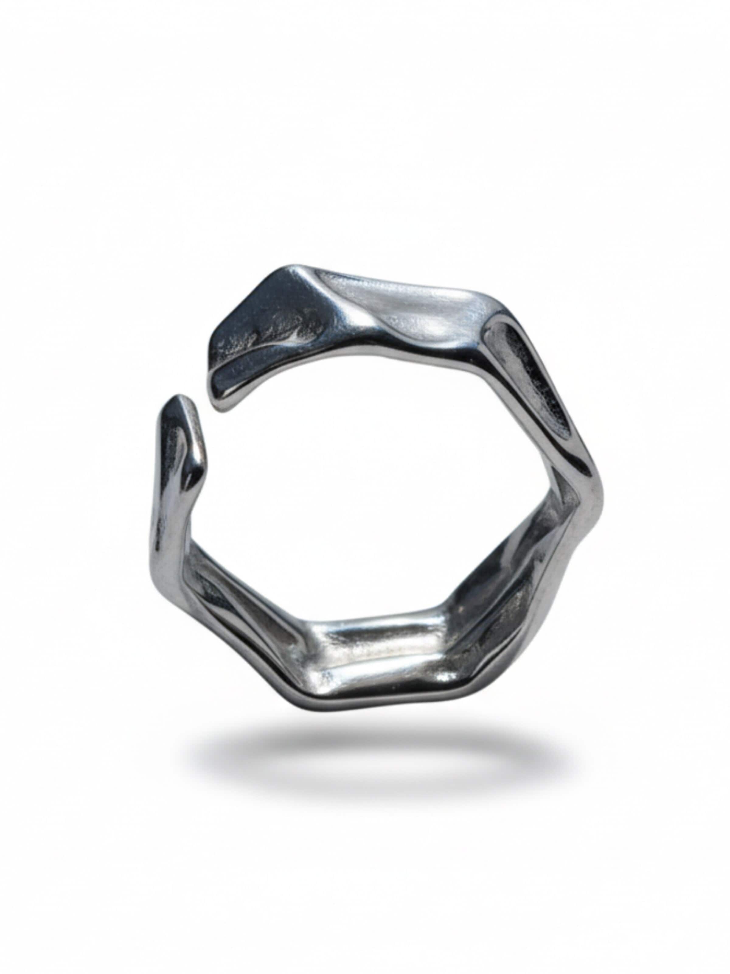 Eternal Ring 'Gehämmert' i silver: framsida