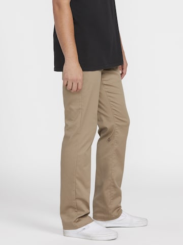 Volcom - Regular Calças chino 'Frickin Modern Stret' em bege