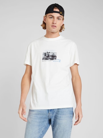 T-Shirt SELECTED HOMME en blanc : devant