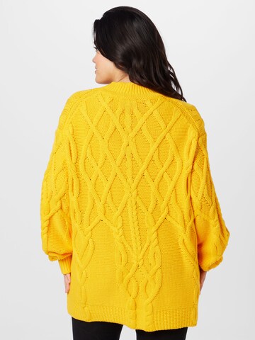 Tommy Hilfiger Curve Sweater in Yellow