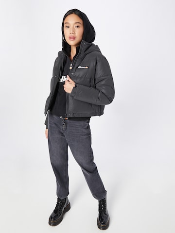 ELLESSE Jacke in Schwarz