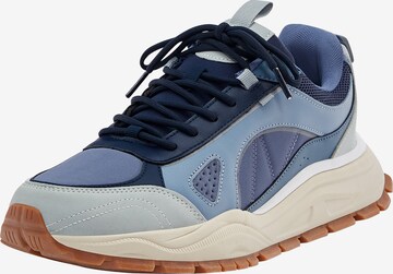 Pull&Bear Sneakers laag in Blauw: voorkant