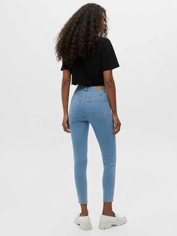 Pull&Bear Skinny Jeans in Blau