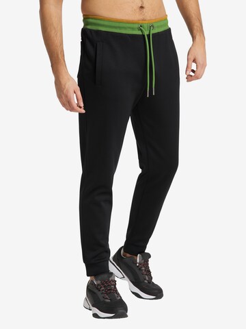 Carlo Colucci Tapered Broek 'Carlotto' in Zwart: voorkant