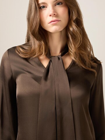 oltre Blouse in Bruin